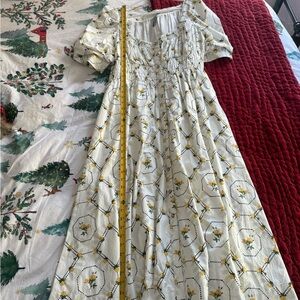 Like NEW Anthropologie Peregrine Cream Floral Dress